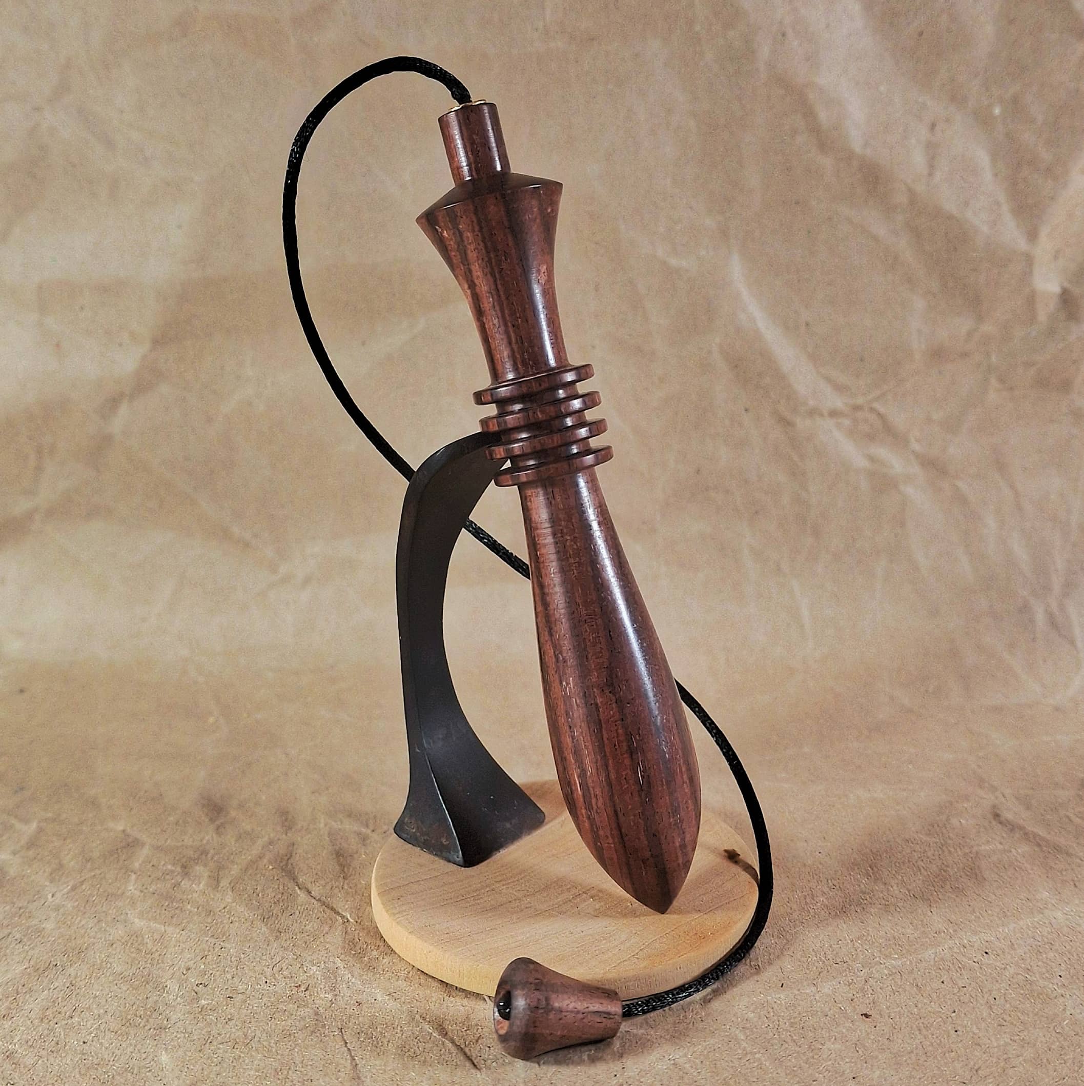 Pendule Heka en bois de violette